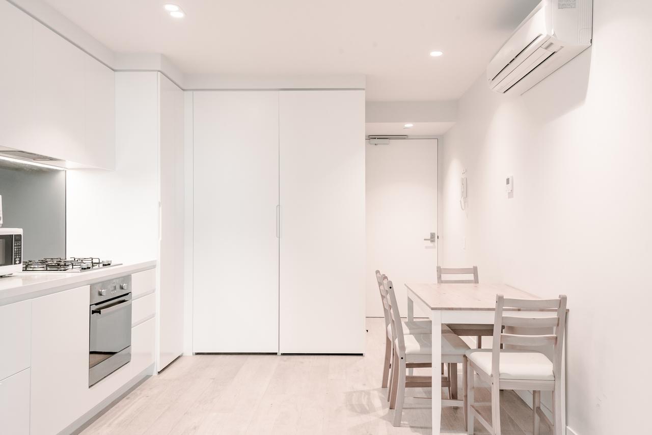 Light Tower Apartment Мельбурн Екстер'єр фото